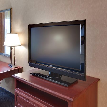Holiday Inn Express Jamestown By Ihg Kültér fotó