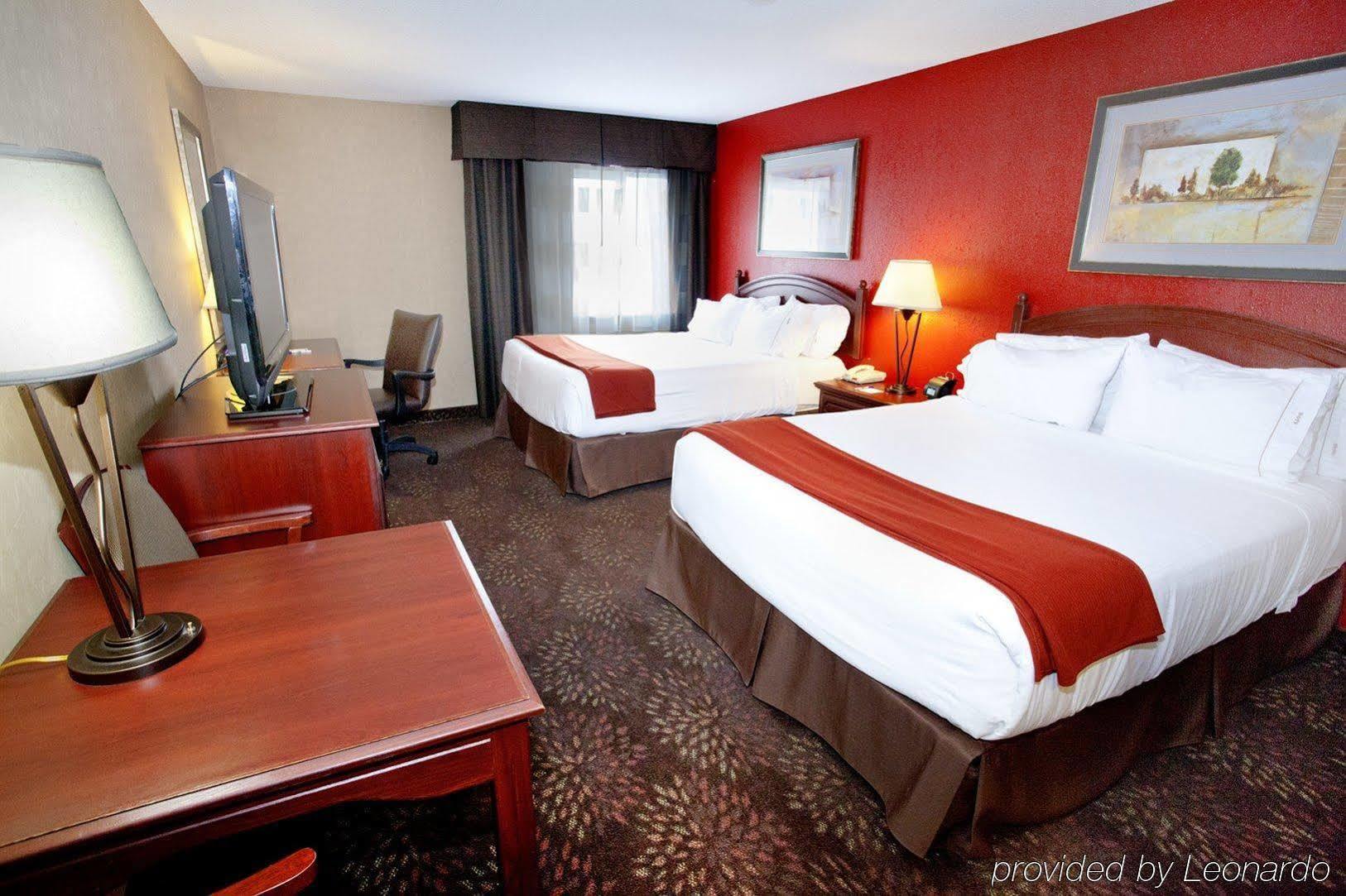 Holiday Inn Express Jamestown By Ihg Kültér fotó